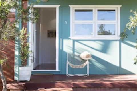 Artist Retreat - Accommodation Brisbane 0