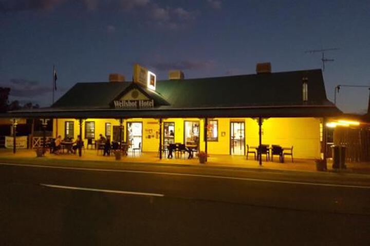 Ifracombe QLD Accommodation Brisbane