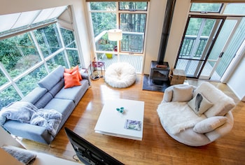 Treetop Stay - Accommodation Brisbane 3