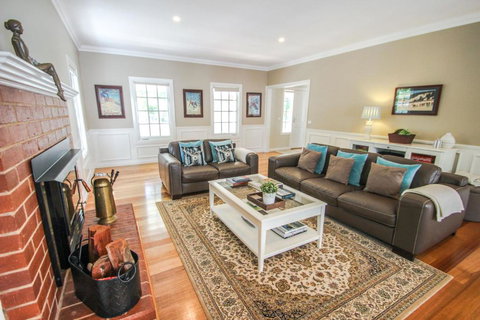 Arlington - Accommodation Brisbane 5