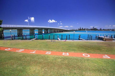 Cape View Manor Bed & Breakfast - Accommodation Brisbane 3