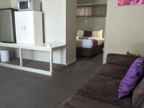 Smerdon Lodge Motel - Accommodation Brisbane 3