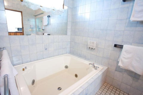 Golden Grain Motor Inn - Accommodation Brisbane 1