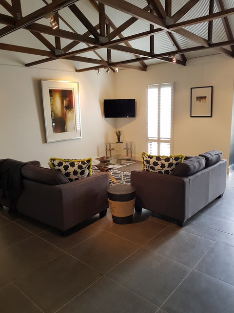 Irongate Studio - Accommodation Brisbane 5