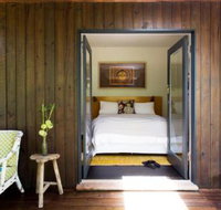 Botanica Editions - Accommodation Brisbane