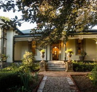 Holyrood House - Accommodation Brisbane