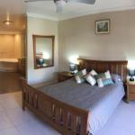 Huge House On The Grand Canal - Accommodation Brisbane 0