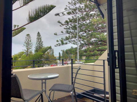 Norfolk Pine Apartment - Accommodation Brisbane 2