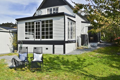 Tasmania Frankford Road (i) - Accommodation Brisbane 1