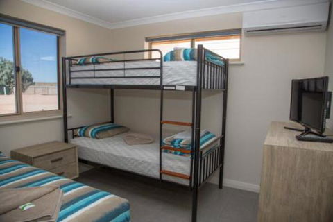 Peoples Park - Accommodation Brisbane 4