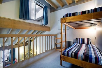 Battys - Accommodation Brisbane 0