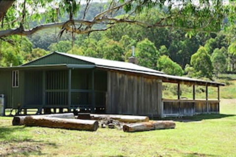 Four Bull Hut - Accommodation Brisbane 1