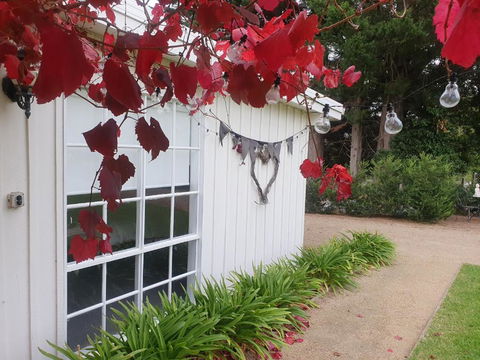 The Cottage - Accommodation Brisbane 5