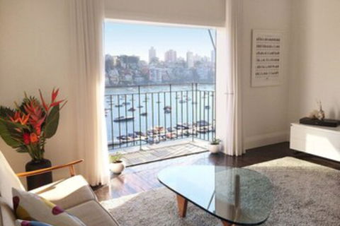 Stunning Harbour Views H325 - Accommodation Brisbane 0