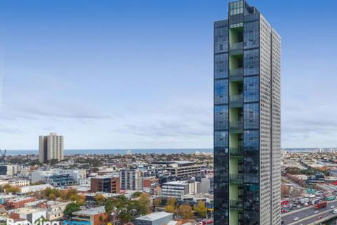 Habitat Complex - Accommodation Brisbane 0