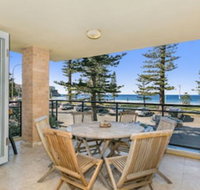 Beachfront on Golden Mile - Accommodation Brisbane