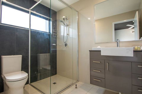 Magnum Serviced Apartments - Accommodation Brisbane 6