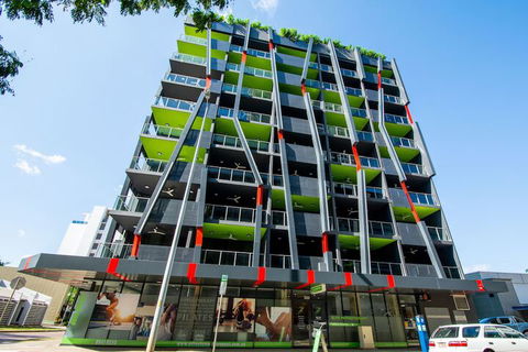 Magnum Serviced Apartments - Accommodation Brisbane 1