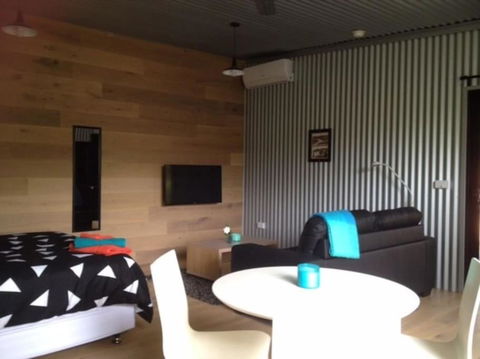 Avoca Beach & Bush - Accommodation Brisbane 1