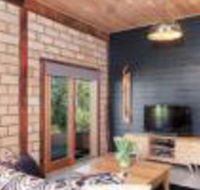 Falls River Luxury Accommodation - Accommodation Brisbane