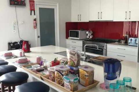 M & Ts Waterfront Bed & Breakfast - Accommodation Brisbane 3