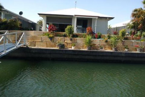 M & Ts Waterfront Bed & Breakfast - Accommodation Brisbane 0