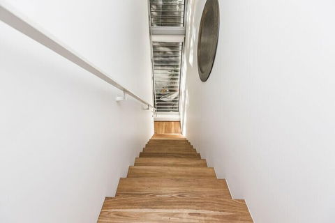 Two Storey Lux Apartment Near CBD - Accommodation Brisbane 0
