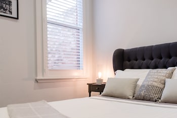 Bespoke On Main - Accommodation Brisbane 1