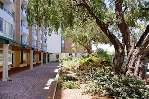 Ocean Harbour Views - Accommodation Brisbane 3