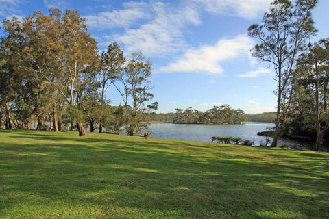 Beach Shack On The Lagoon - Accommodation Brisbane 3