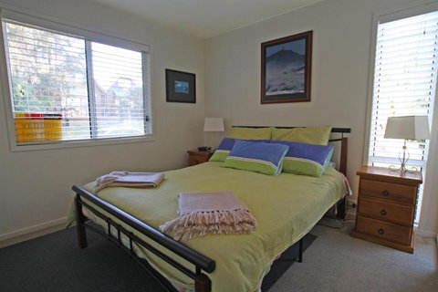 Beach Shack On The Lagoon - Accommodation Brisbane 2