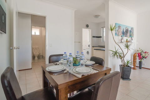 Cosy Murdoch Home - Accommodation Brisbane 6