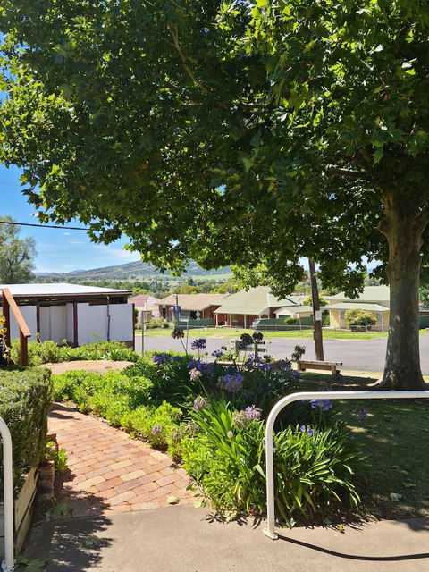 Henry's Quirindi - Accommodation Brisbane 3