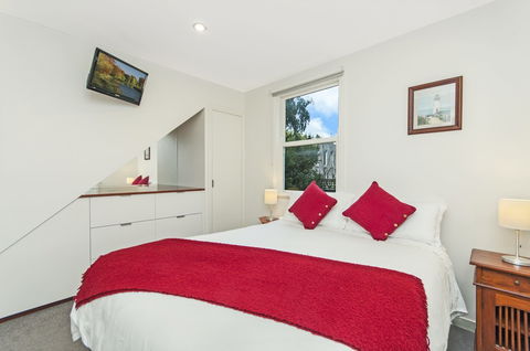 JOHANSSONS PERCH COTTAGE - Accommodation Brisbane 2
