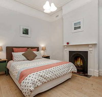 Stylish Manly Beach House Moments from beach - Accommodation Brisbane