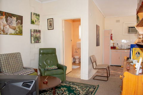 Kimba Units - Accommodation Brisbane 7