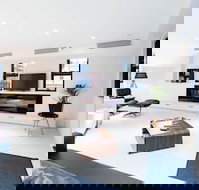 MADDISON 3BDR Port Melbourne Apartment - Accommodation Brisbane