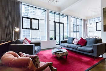 CYNTHIA, 2BDR Melbourne Apartment - Accommodation Brisbane 0