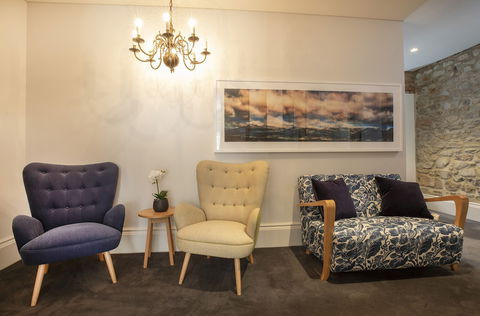 The Crafers Hotel - Accommodation Brisbane 2