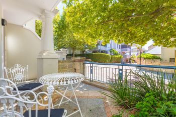Luxurious Perth Townhouse - Accommodation Brisbane 5