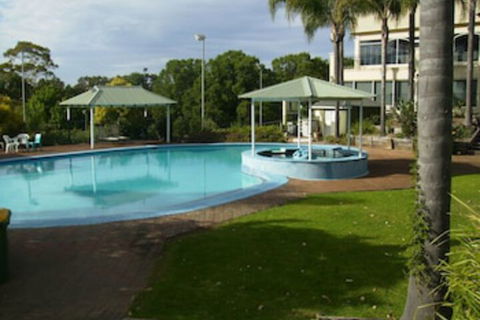 Lakeview Villa's - Accommodation Brisbane 0
