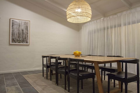 Balgownie Estate Winery Retreat & Restaurant - Accommodation Brisbane 0