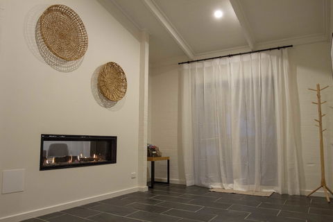 Balgownie Estate Winery Retreat & Restaurant - Accommodation Brisbane 2
