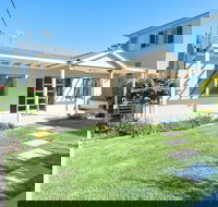 Bamboo Bay at Fingal Bay - Accommodation Brisbane