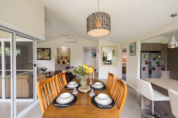 Armidale Cottage - Accommodation Brisbane 2