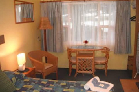 Black Swan Waterfront Motel Not Suitable For Children - Accommodation Brisbane 2