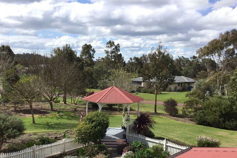 Painted Lady Bed & Breakfast - Accommodation Brisbane 6