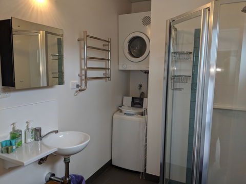 Hanover Bay Apartments - Accommodation Brisbane 3
