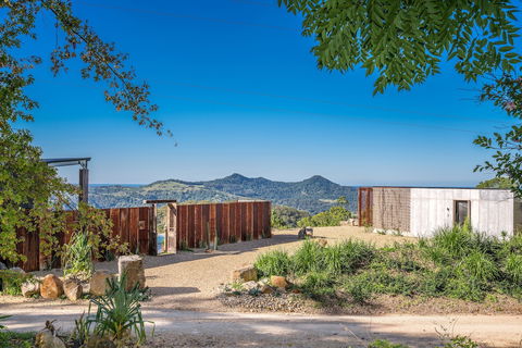 Blackbird - Accommodation Brisbane 1