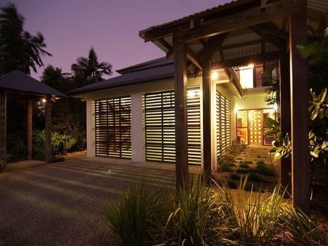 Hai Villa Port Douglas - Accommodation Brisbane 0